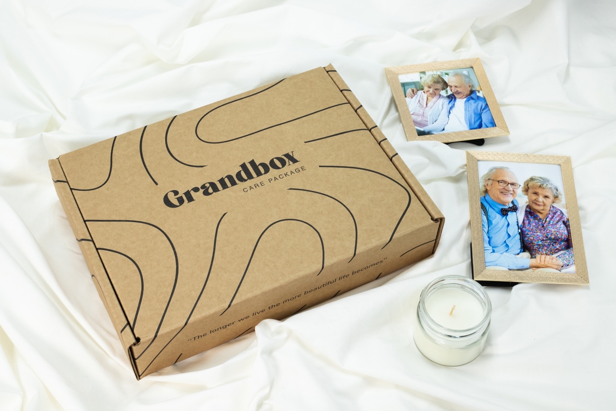Grandbox Anniversary Gift Box